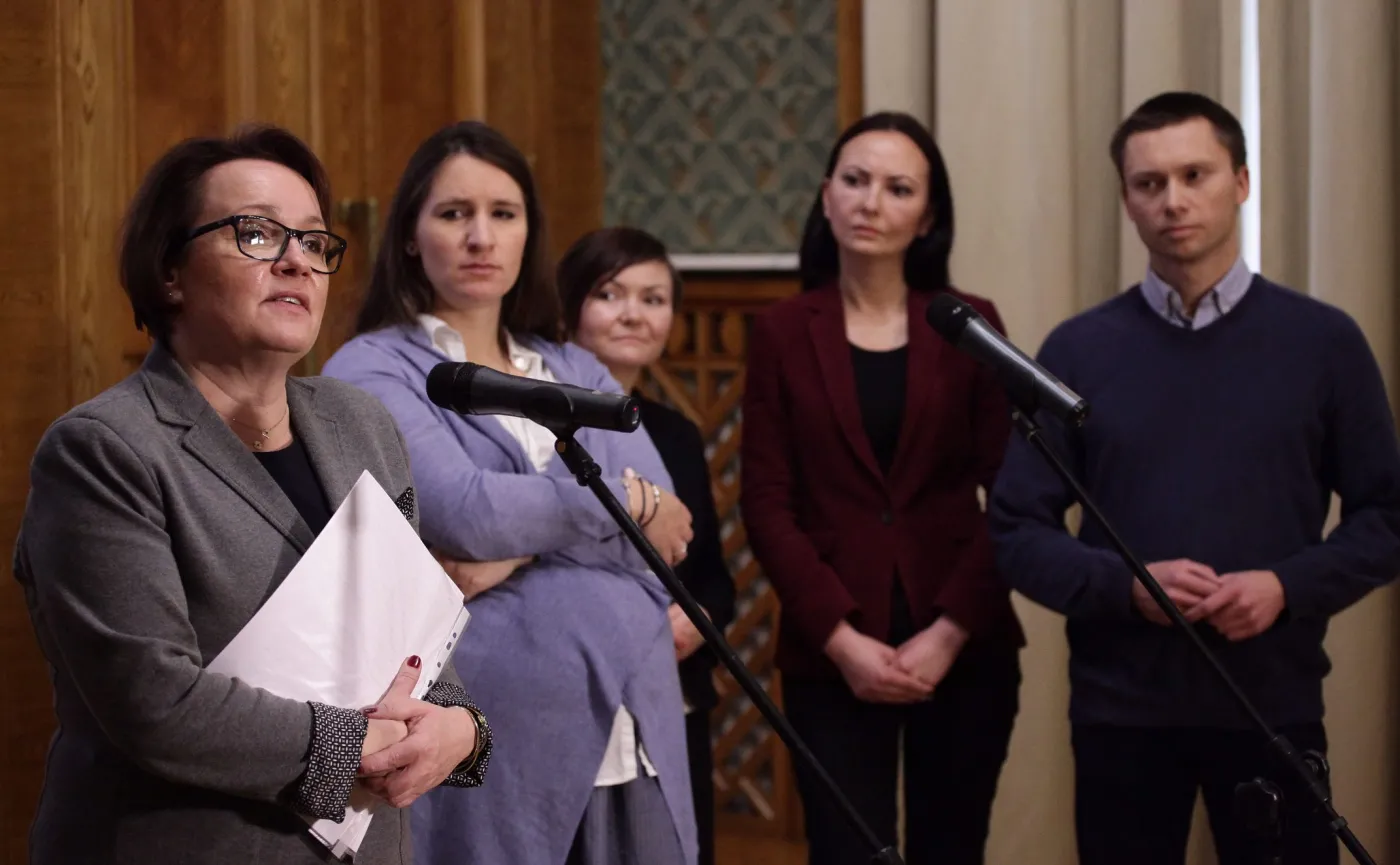 Anna Zalewska, Karolina Elbanowska i Tomasz Elbanowski