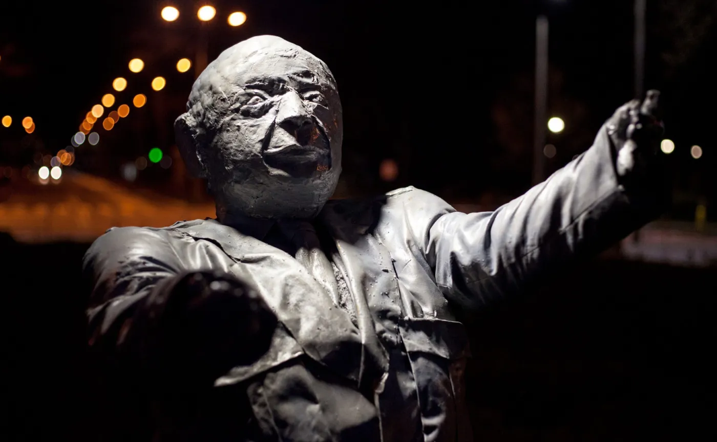 Pomnik Jarosława Kaczyńskiego