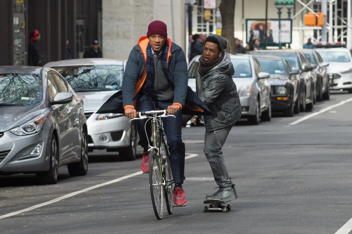 9727931-will-smith-oraz-jacob-latimore.jpg