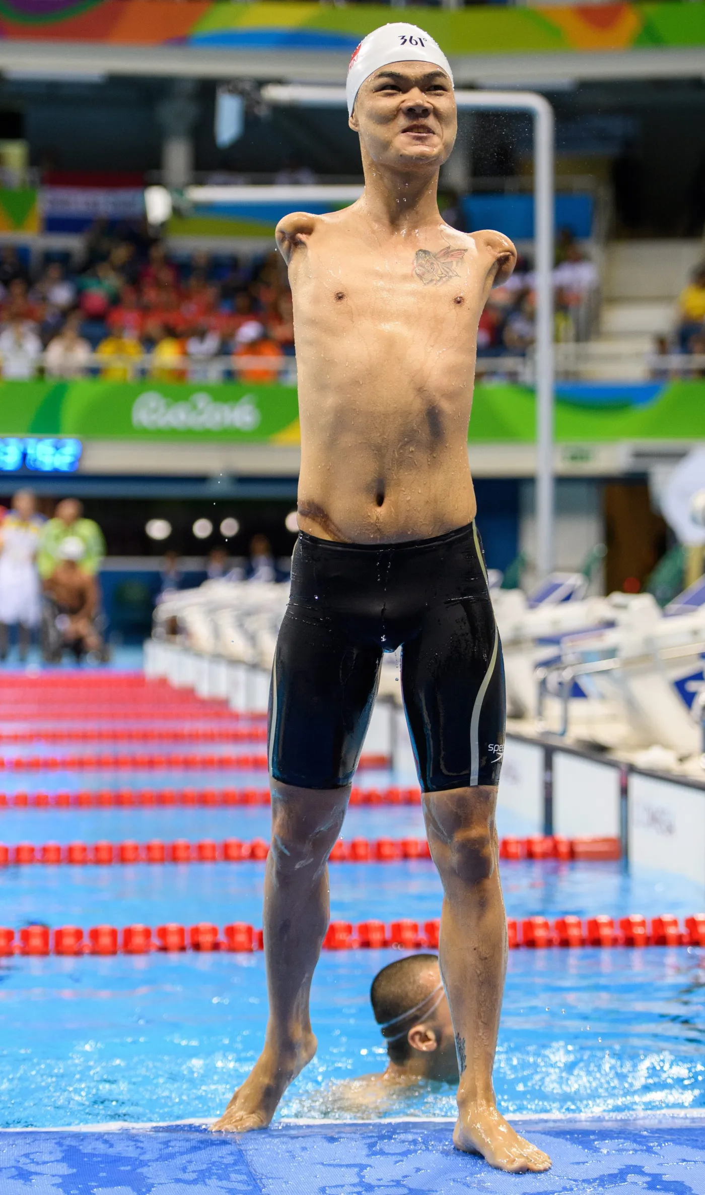 9431291-bez-rak-i-nog-tez-mozna-zdobywac.jpg