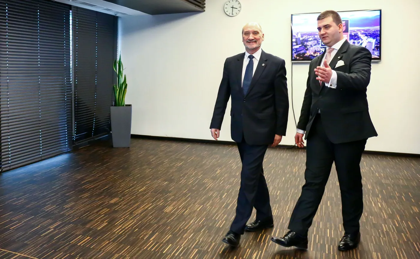 Antoni Macierewicz i Bartłomiej Misiewicz