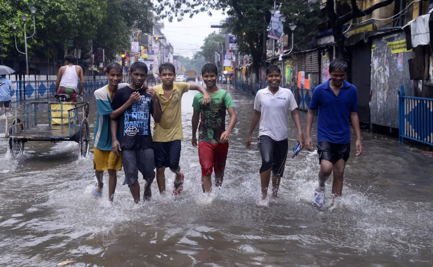 Monsun w Indiach przynosi powódź