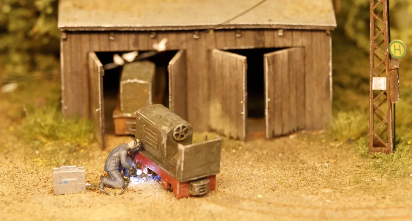 9965246-wystawa-miniaturowych-kolejek-w.jpg