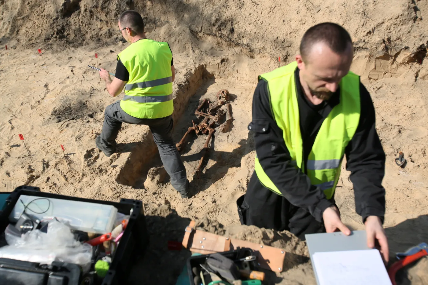 10037000-cmentarz-na-warszawskim-brodnie.jpg
