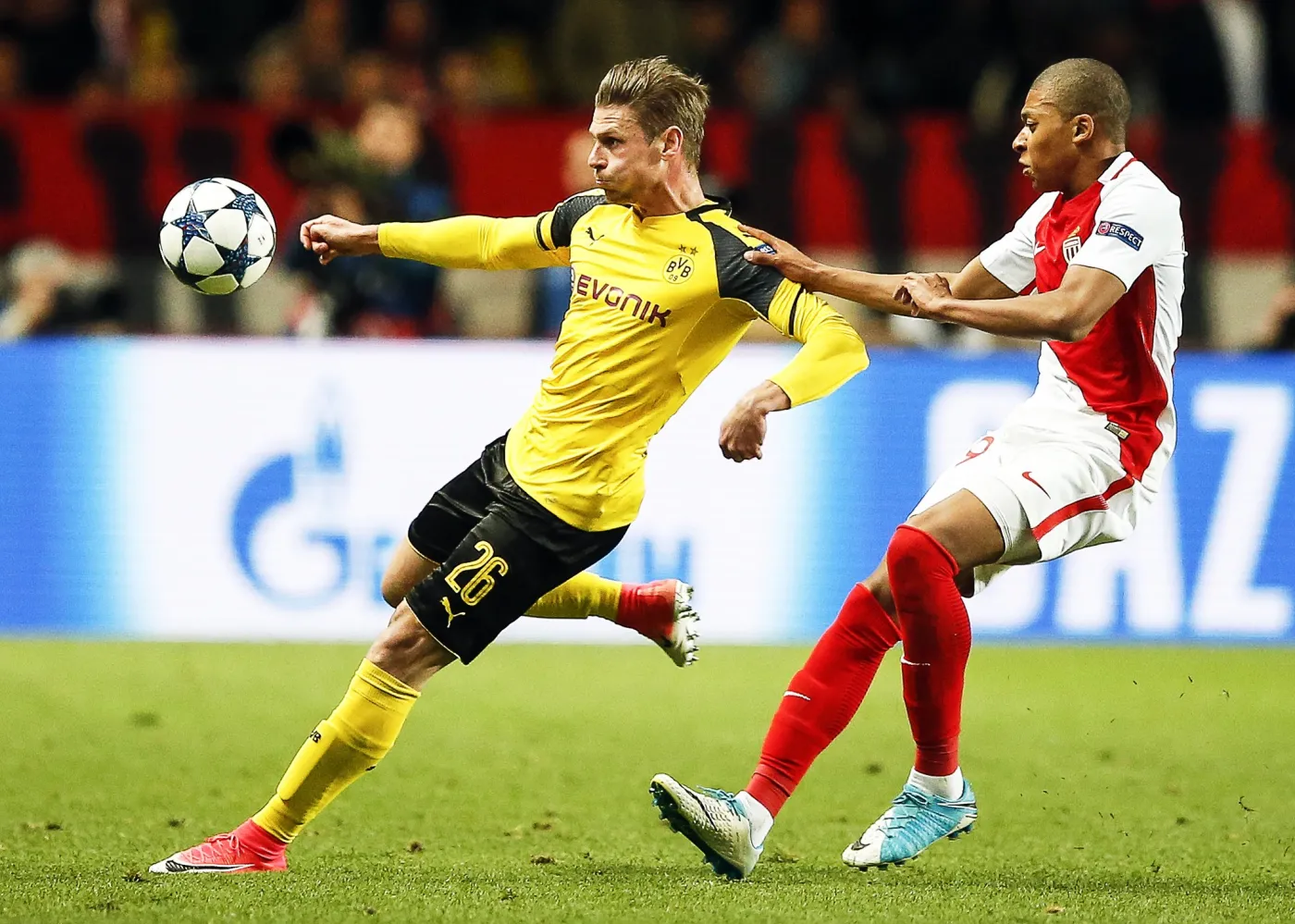 Łukasz Piszczek i Kylian Mbappe