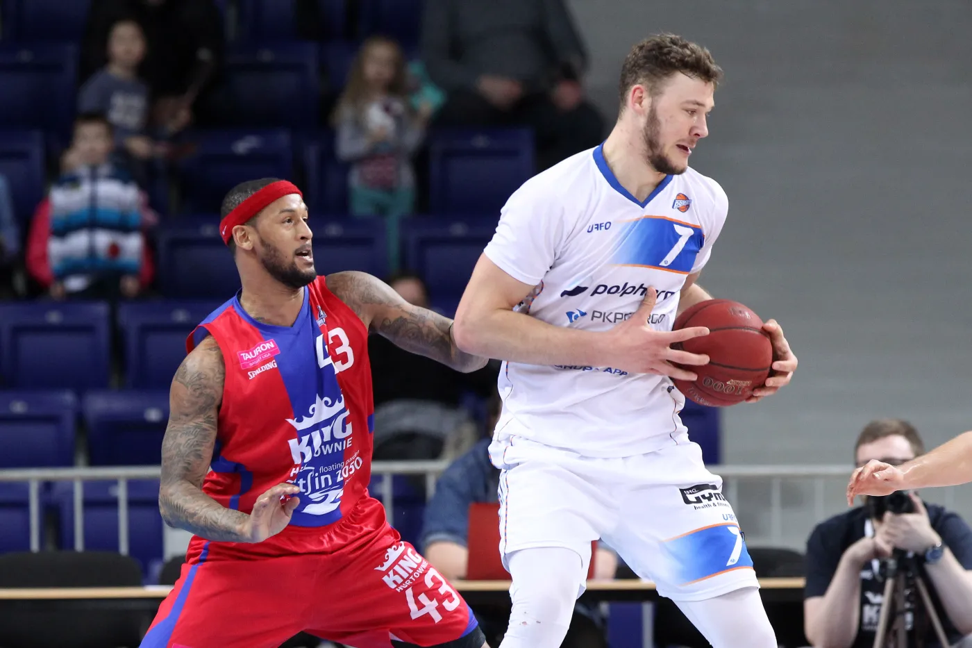 Martynas Sajus (w niebieskim stroju)