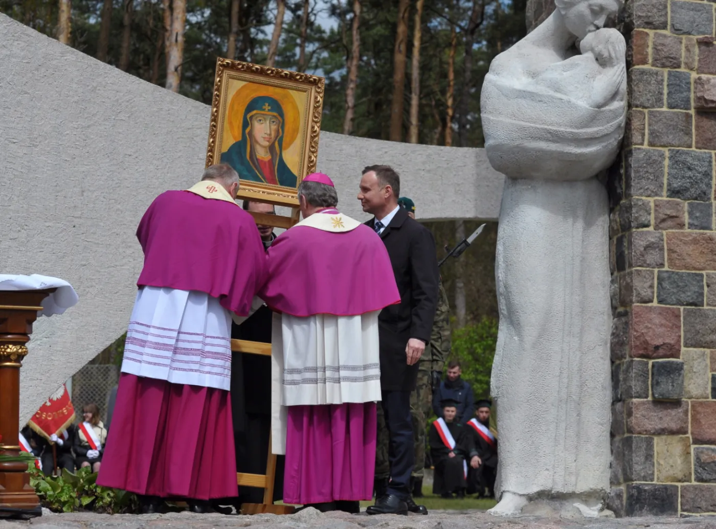 10111783-prezydent-andrzej-duda-w-starych.jpg