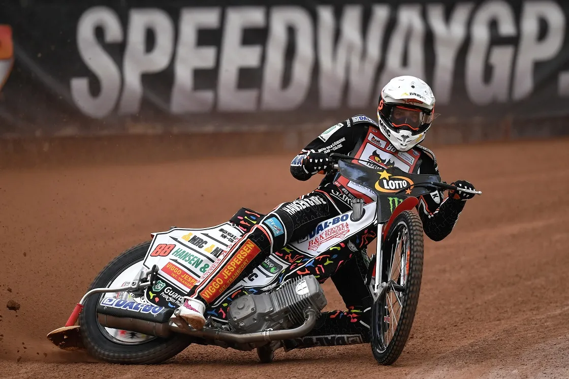 10142445-niels-kristian-iversen-na-torze.jpg