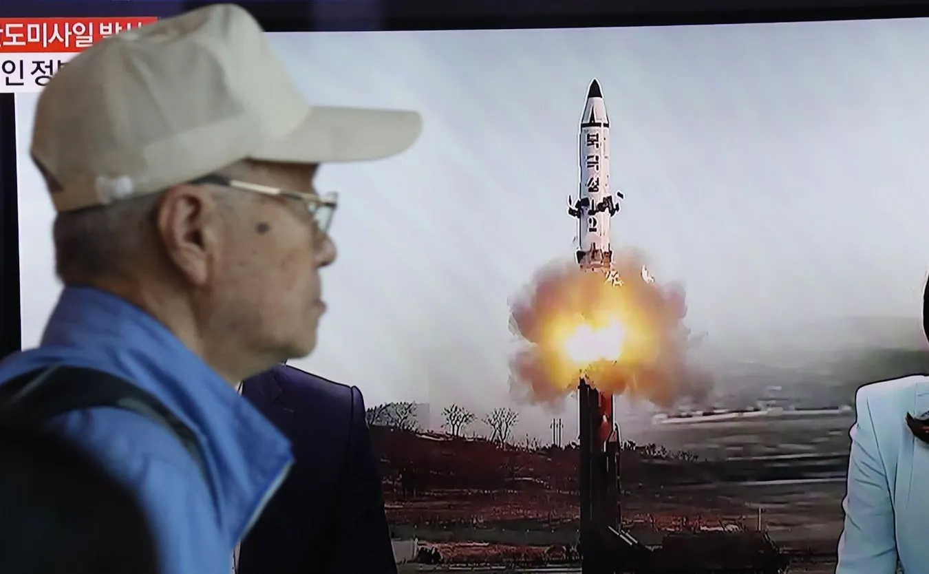 Koreańczycy z Południa obejrzeli wystrzelenie północnokoreańskiego pocisku na ekranach telewizorów