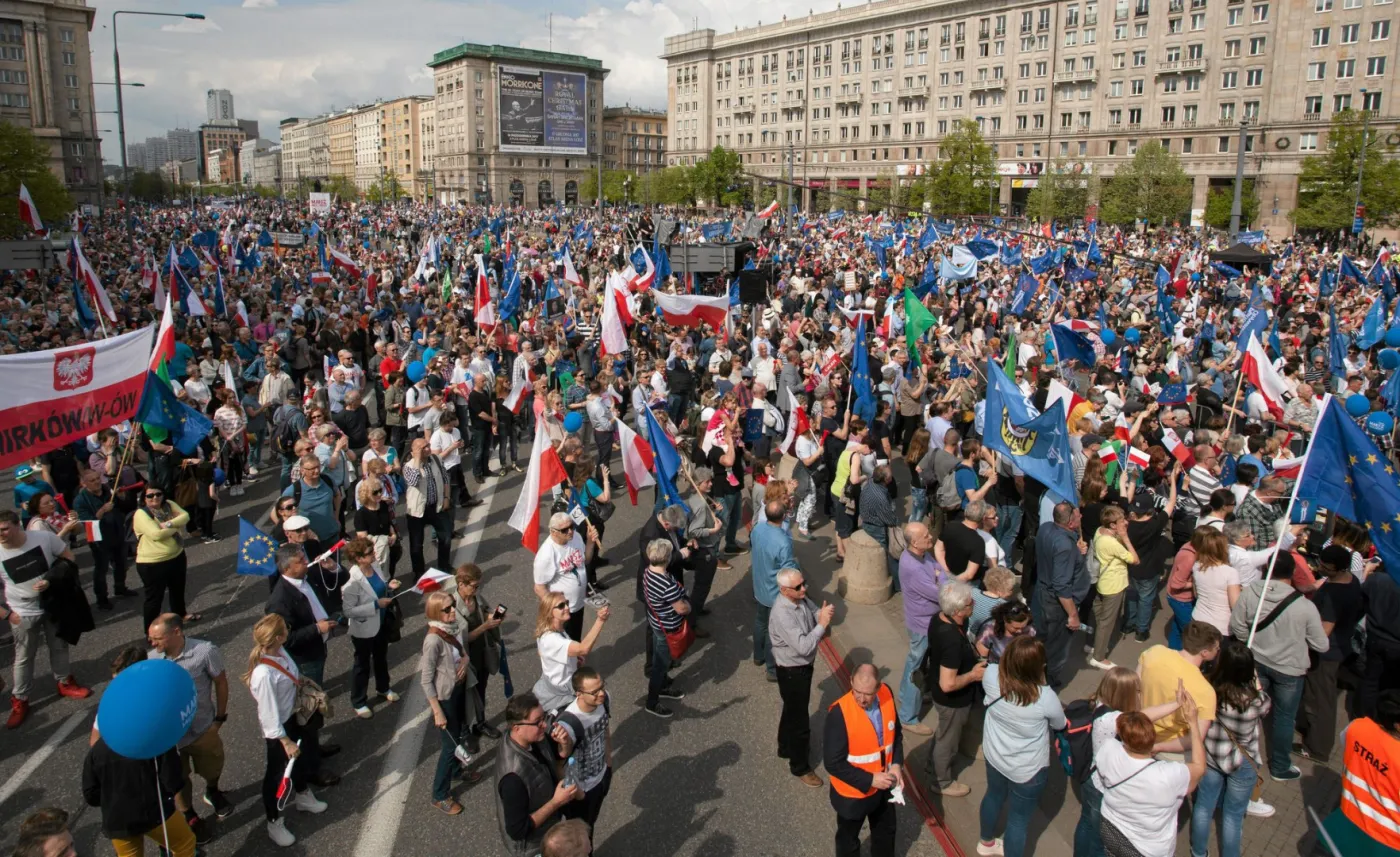Uczestnicy Marszu Wolności PO