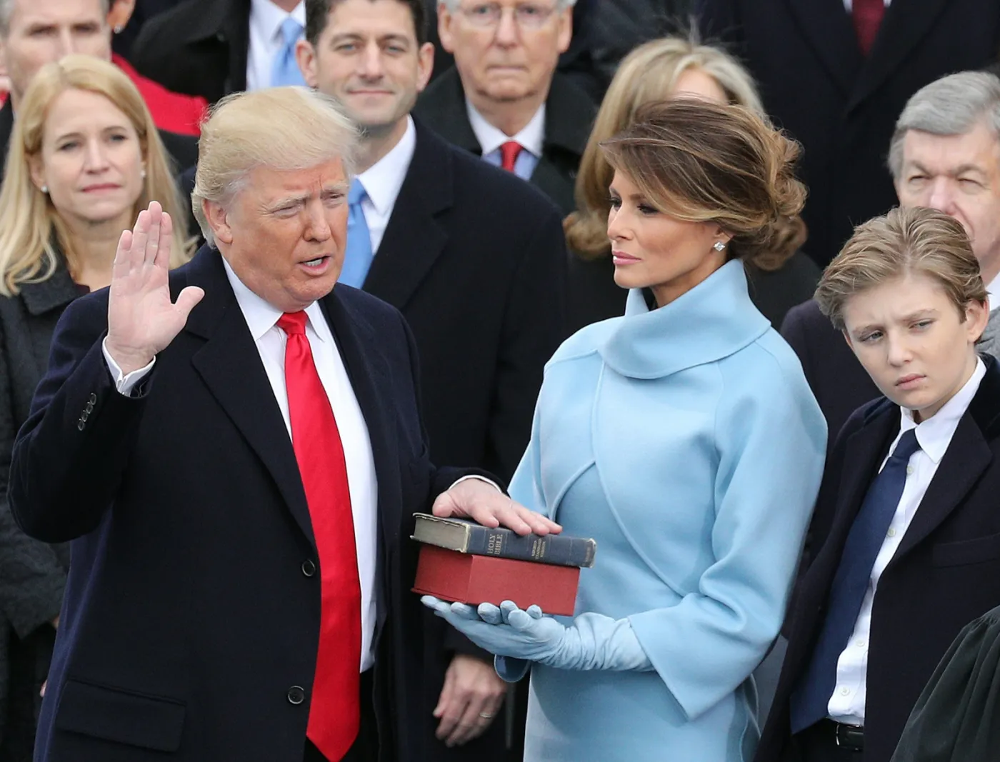 9809682-donald-trump-nowym-prezydentem.jpg