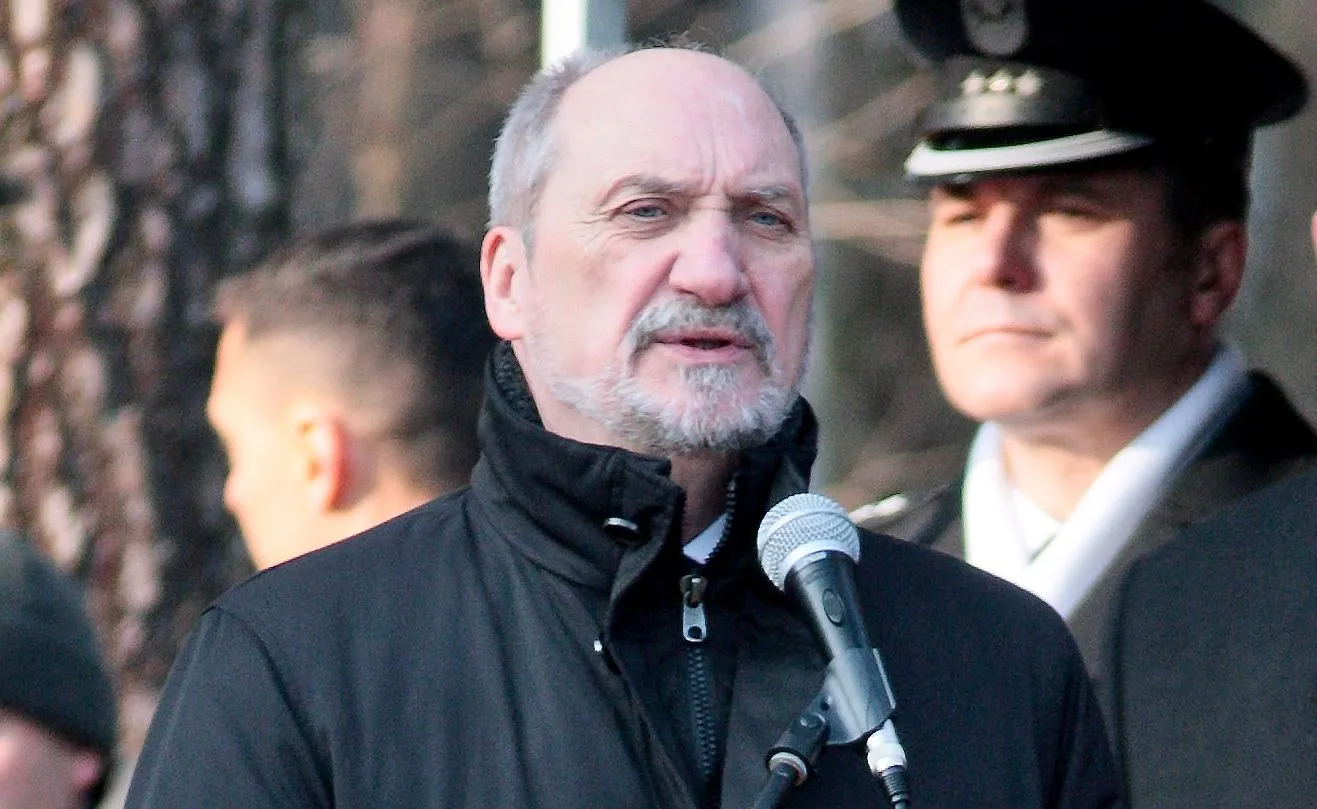  Minister obrony narodowej Antoni Macierewicz 