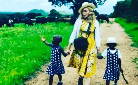Madonna i jej adoptowane córki z Malawi