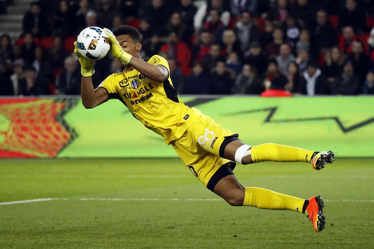 Bramkarz Toulouse, Alban Lafont