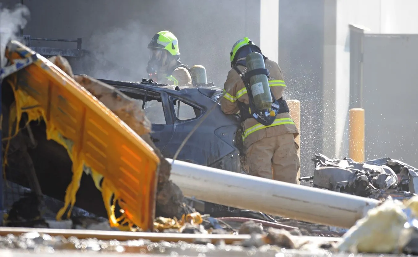 Samolot spadł na centrum handlowe