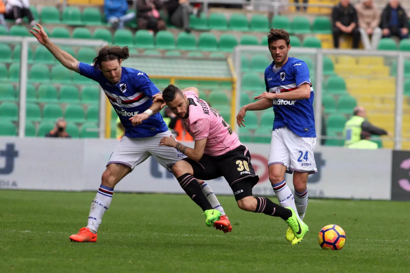 Bartosz Bereszyński (z prawej)