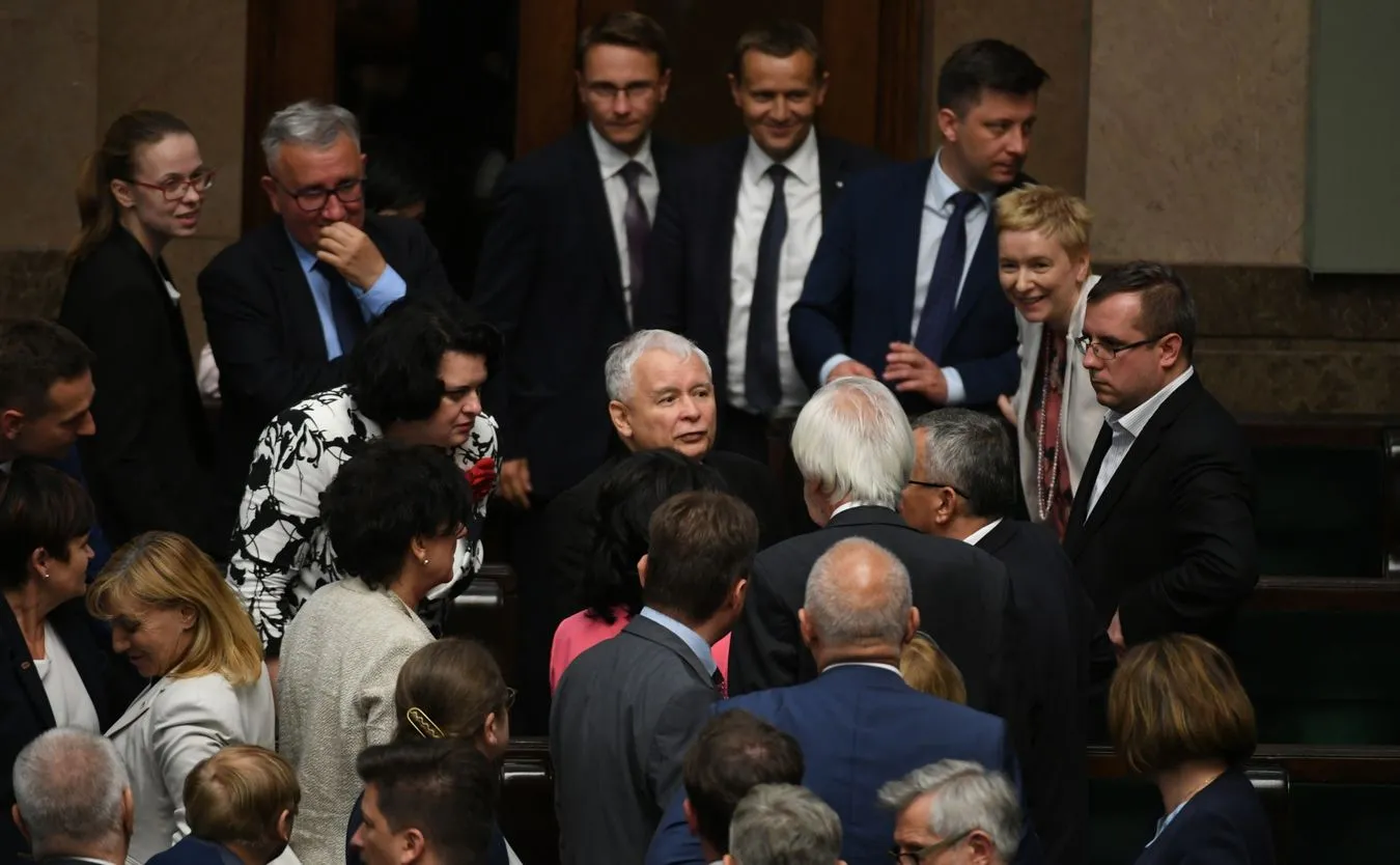 Konflikt między PiS a Solidarną Polską? "Koalicja rządowa działa dobrze, a jej celem jest gruntowna reforma wymiaru sprawiedliwości"
