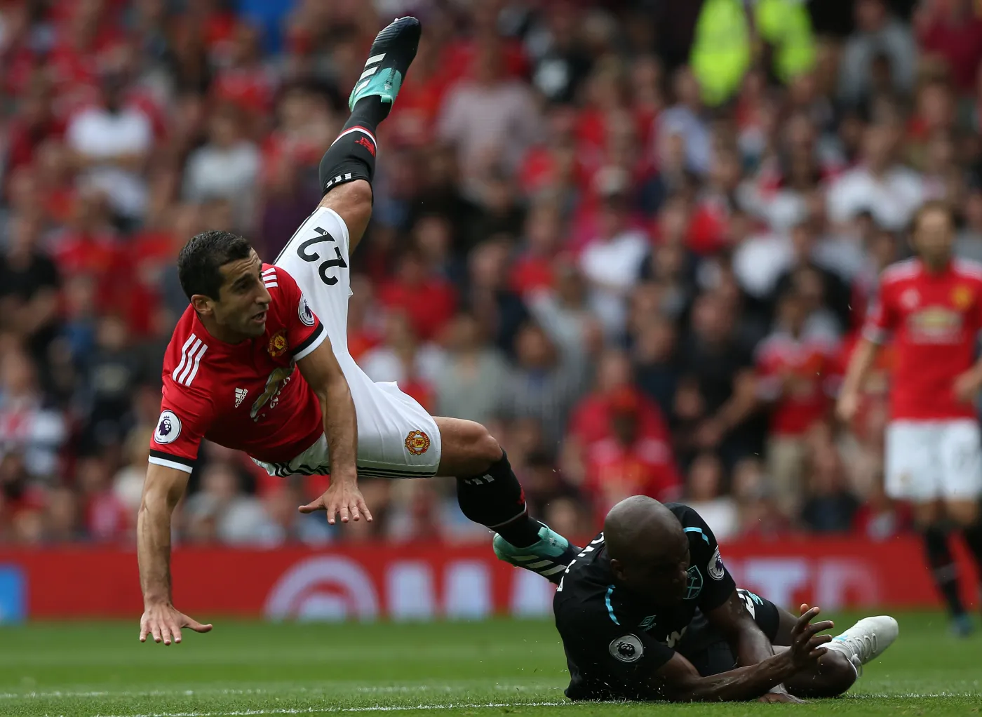 Henrikh Mkhitaryan i Angelo Ogbonna