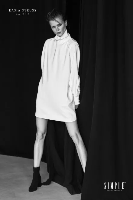 10413582-kasia-struss-w-kampanii-simple.jpg