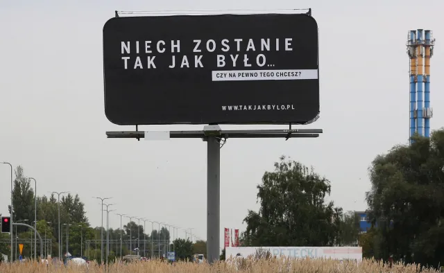 PKW nie zajmie się billboardami w obronie reformy sądownictwa. "Ta kampania nie podlega naszym kompetencjom"
