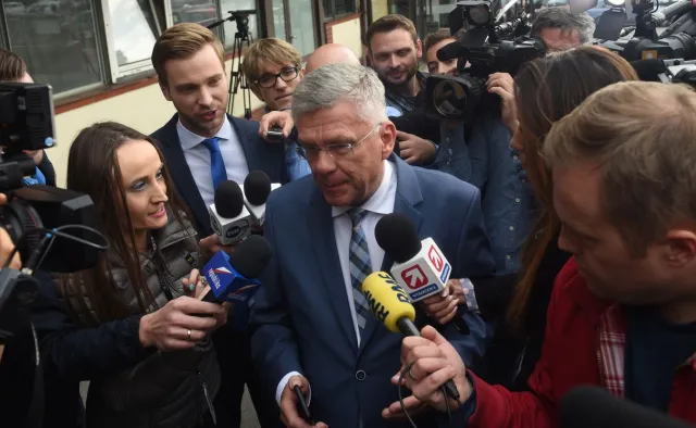 "Może z kilometr od pana prezesa mieszkałem". Karczewski o starcie w wyborach na prezydenta Warszawy