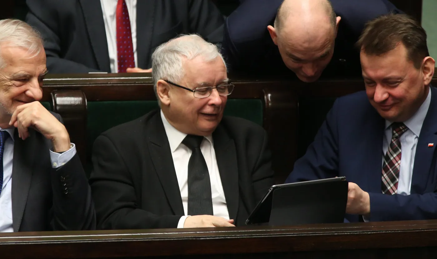 Jarosław Kaczyński z tabletem