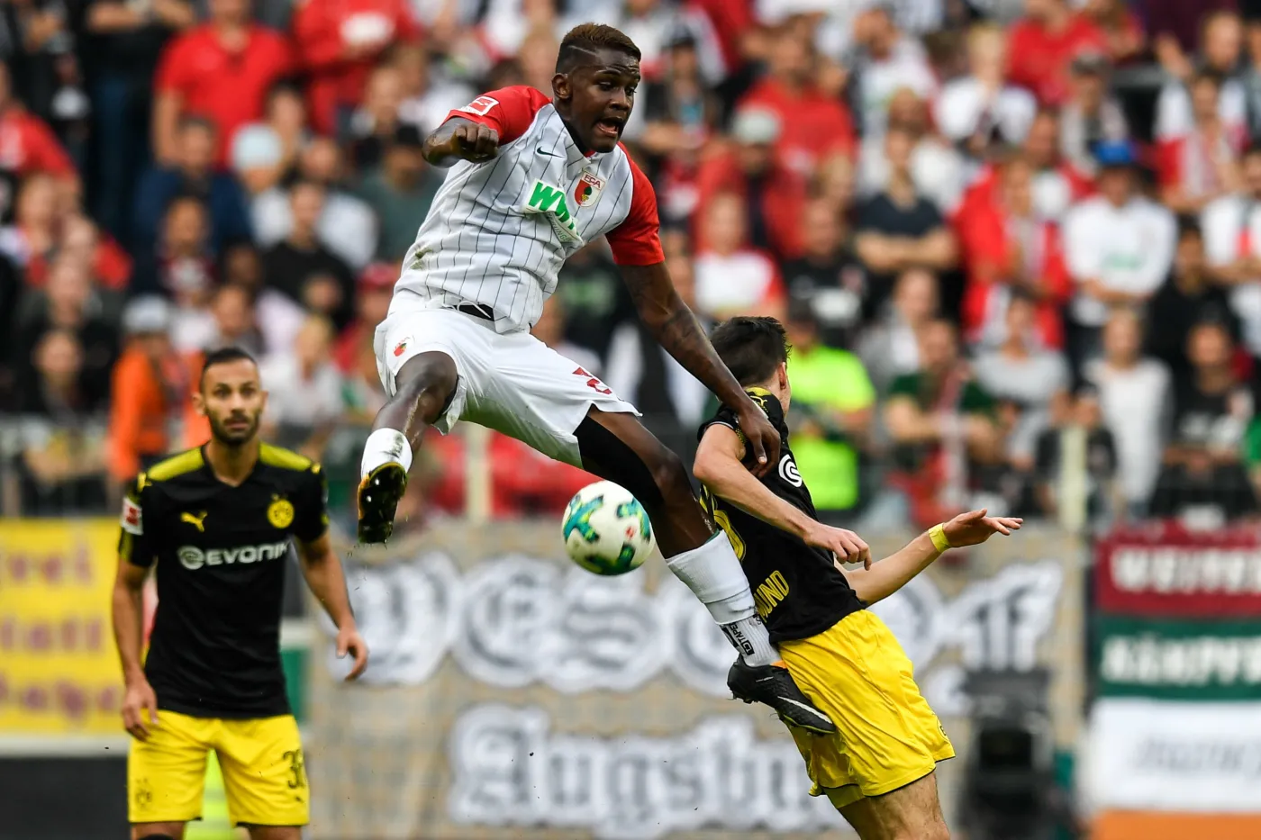 Liga niemiecka: Wygrana Borussii, cały mecz Piszczka, rekord Kagawy