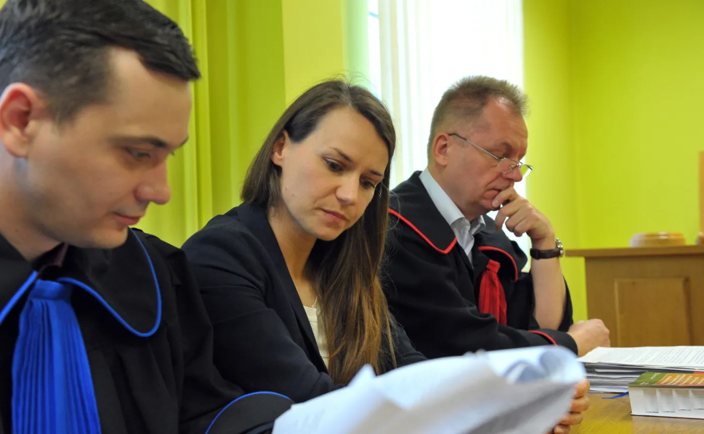 Radca prawny Łukasz Mackiewicz , posłanka Agnieszka Pomaska i prokurator Artur Pęcak