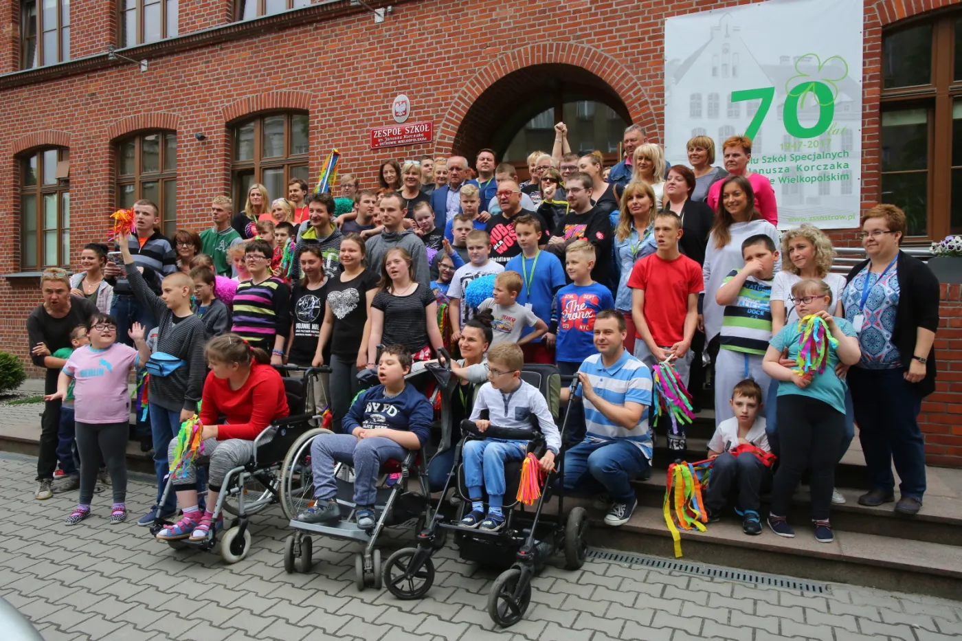 10188115-nowoczesny-inkubator-od-wielkiej.jpg