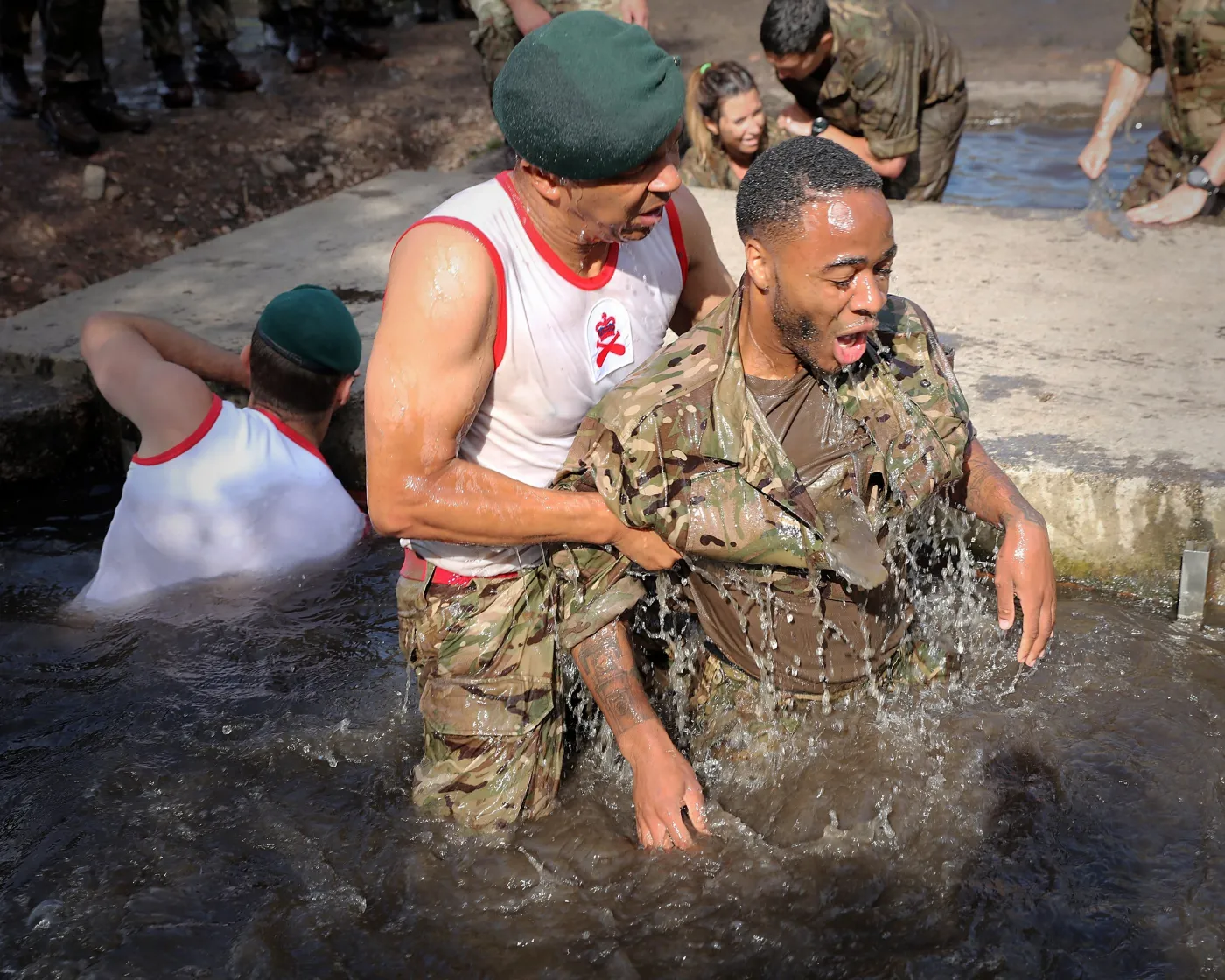 10213124-zolnierze-british-royal-marine.jpg