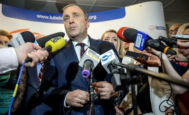 PO złożyła wniosek o odwołanie Mariusza Błaszczaka z funkcji szefa MSWiA. "W obronie neutralnej policji"