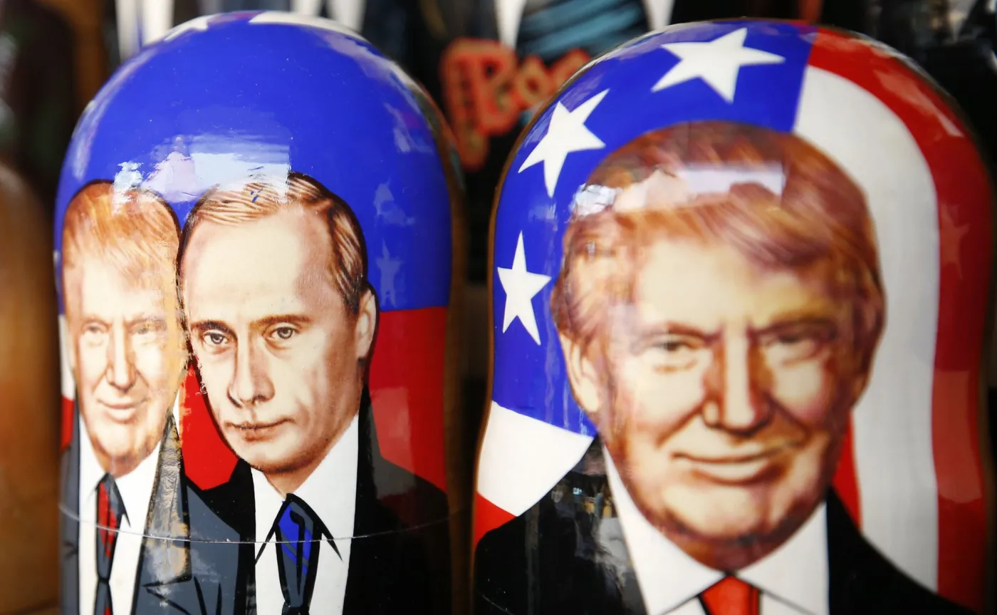 Matrioszki z Władimirem Putinem i Donaldem Trumpem