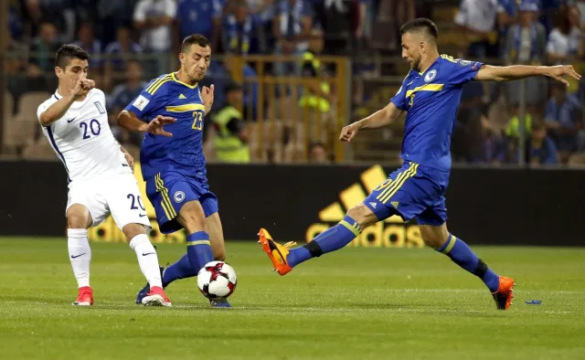 Awantura po meczu Bośni i Hercegowiny z Grecją. Asystent trenera wybił dwa zęby piłkarzowi [WIDEO]