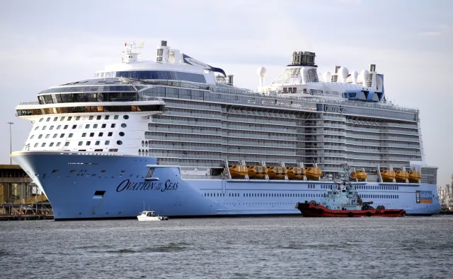 Epidemia na pokładzie! 200 osób zatruło się na potężnym wycieczkowcu