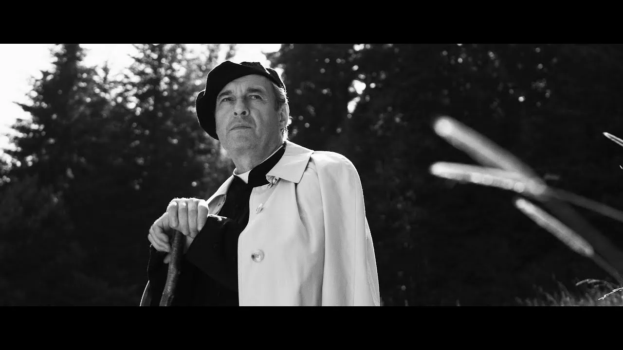 Kadr z filmu ""Jako w niebie, tak i w Komańczy"