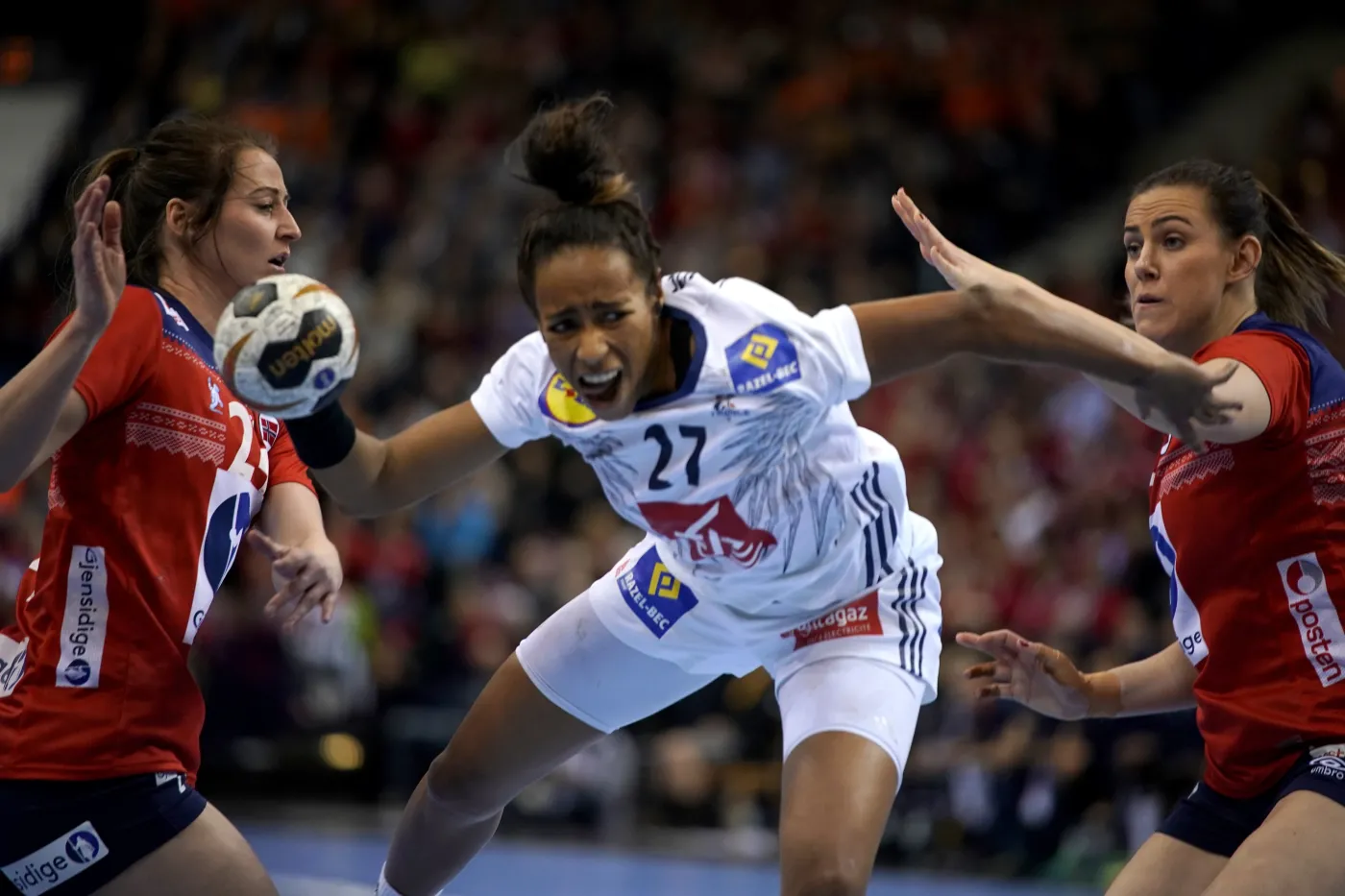 Estelle Minko, Sanna Charlotte Solberg i Stine Ruscetta Skogrand