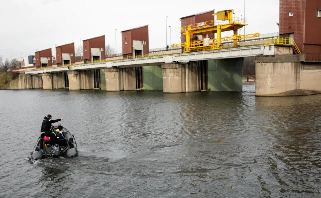 Zwłoki odnalzione w Wiśle to Piotr Kijanka. Policja: Tożsamość zaginionego potwierdzają dokumenty