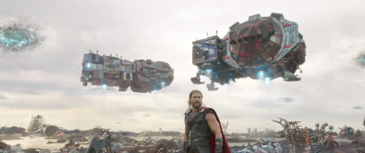 10496518-chris-hemsworth-w-filmie-thor.jpg