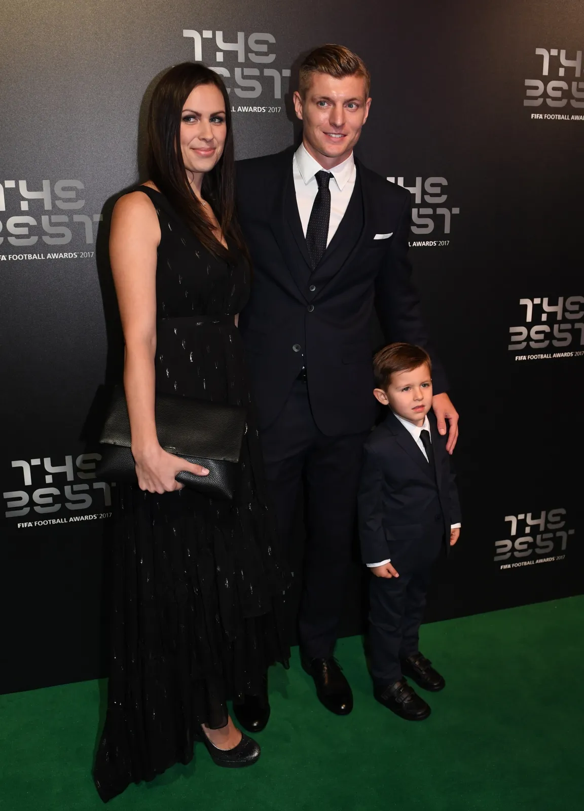 10524850-toni-kroos-jessica-farber-i-leon.jpg