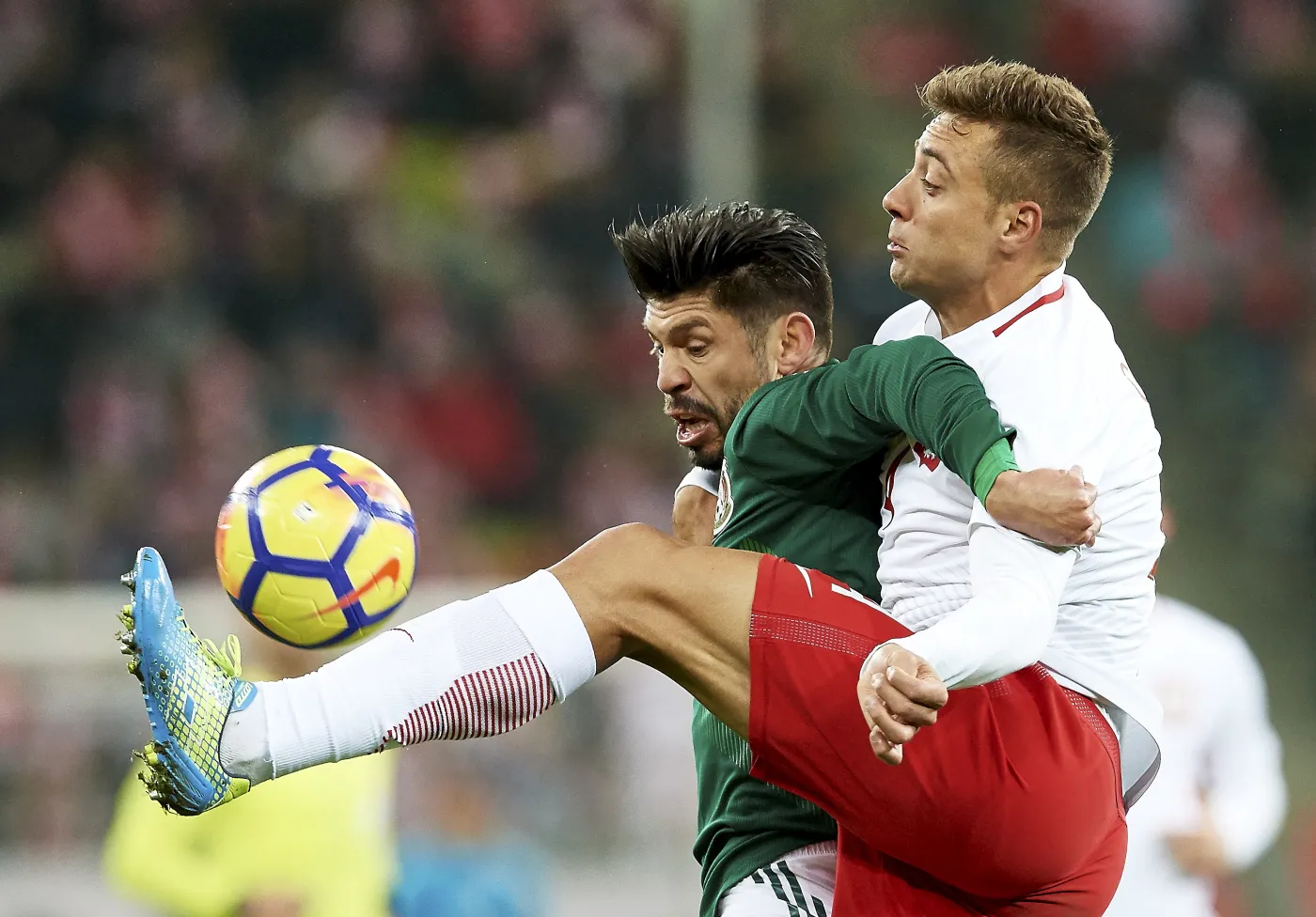 10574419-thiago-cionek-p-i-oribe-peralta.jpg