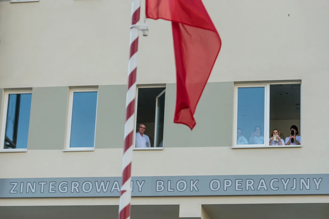 10588971-nowy-blok-operacyjny-w-wojskowym.jpg
