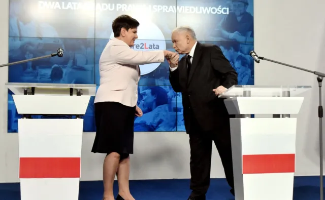 Autor pojęcia IV RP: Platforma zamierza rekonstruować rząd PiS