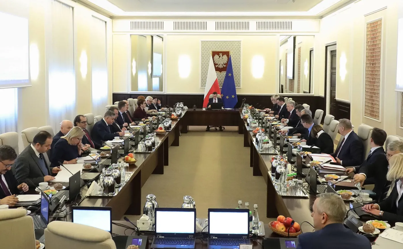 Ministrowie idą na wojnę. Symulowaną. "W III RP w takiej sytuacji ich jeszcze nie stawialiśmy"