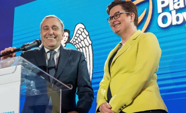 Oświadczenia majątkowe liderów partii. Najbogatsi - Schetyna i Lubnauer; najmniej ma Kaczyński