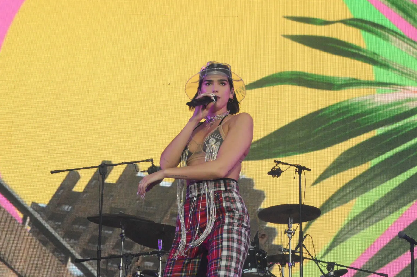 11005101-dua-lipa-podczas-orange-warsaw.jpg
