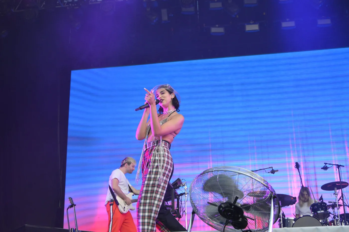11005197-dua-lipa-podczas-orange-warsaw.jpg