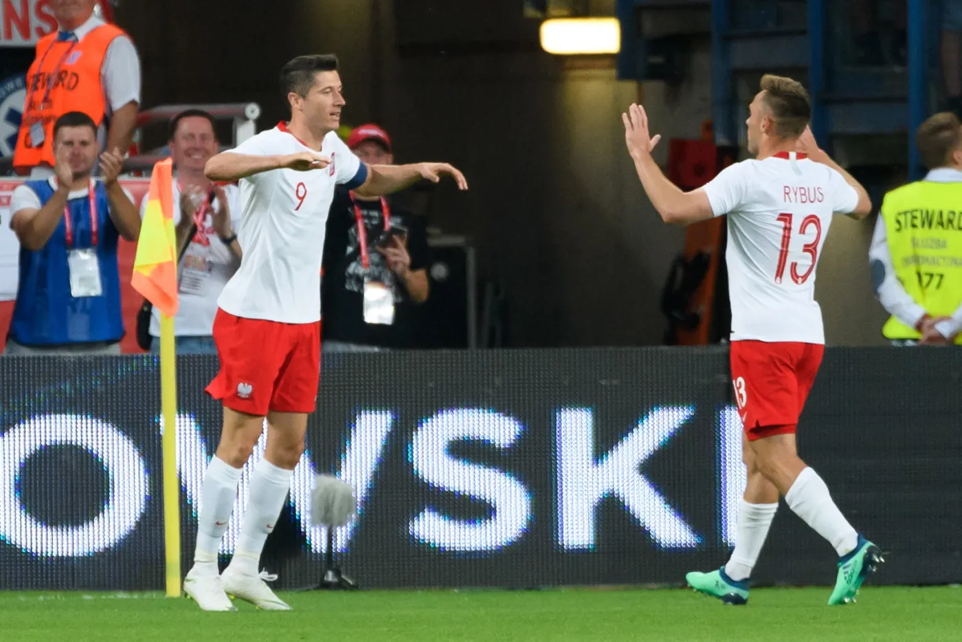 11022724-robert-lewandowski-l-i-maciej.jpg