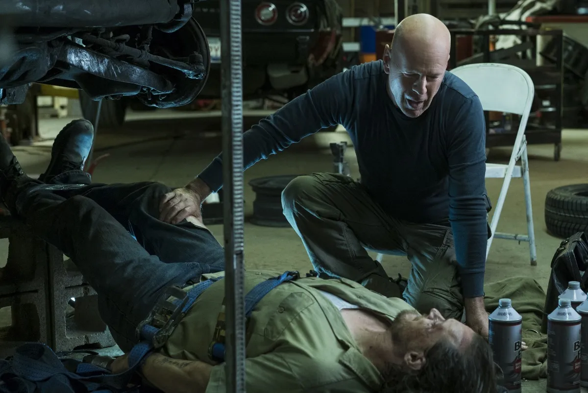 10856872-bruce-willis-w-filmie-zyczenie.jpg