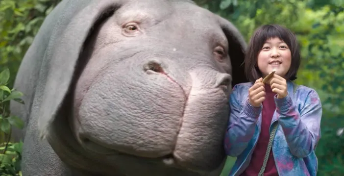 Film "Okja" w ubiegłym roku był pokazywanna festiwalu w Cannes. W tym już by nie mógł