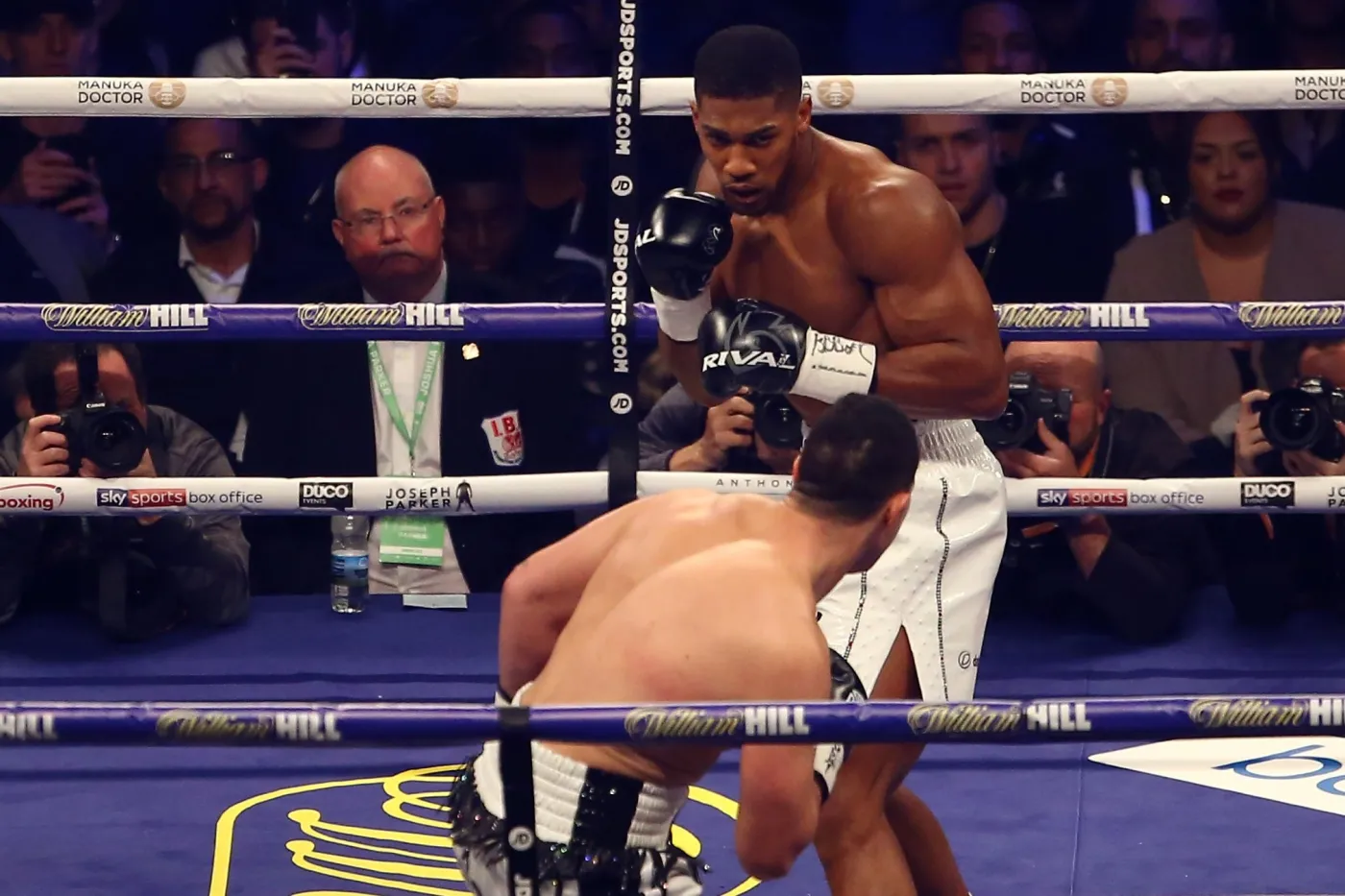 10877777-anthony-joshua-i-joseph-parker.jpg